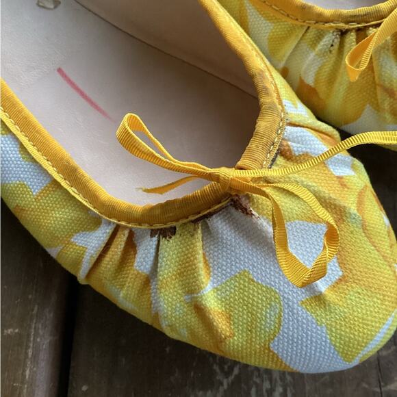 New Longchamp Yellow Floral Bow Ballet Flats Shoes EU 40 | MSRP $300 - Picture 3 of 8